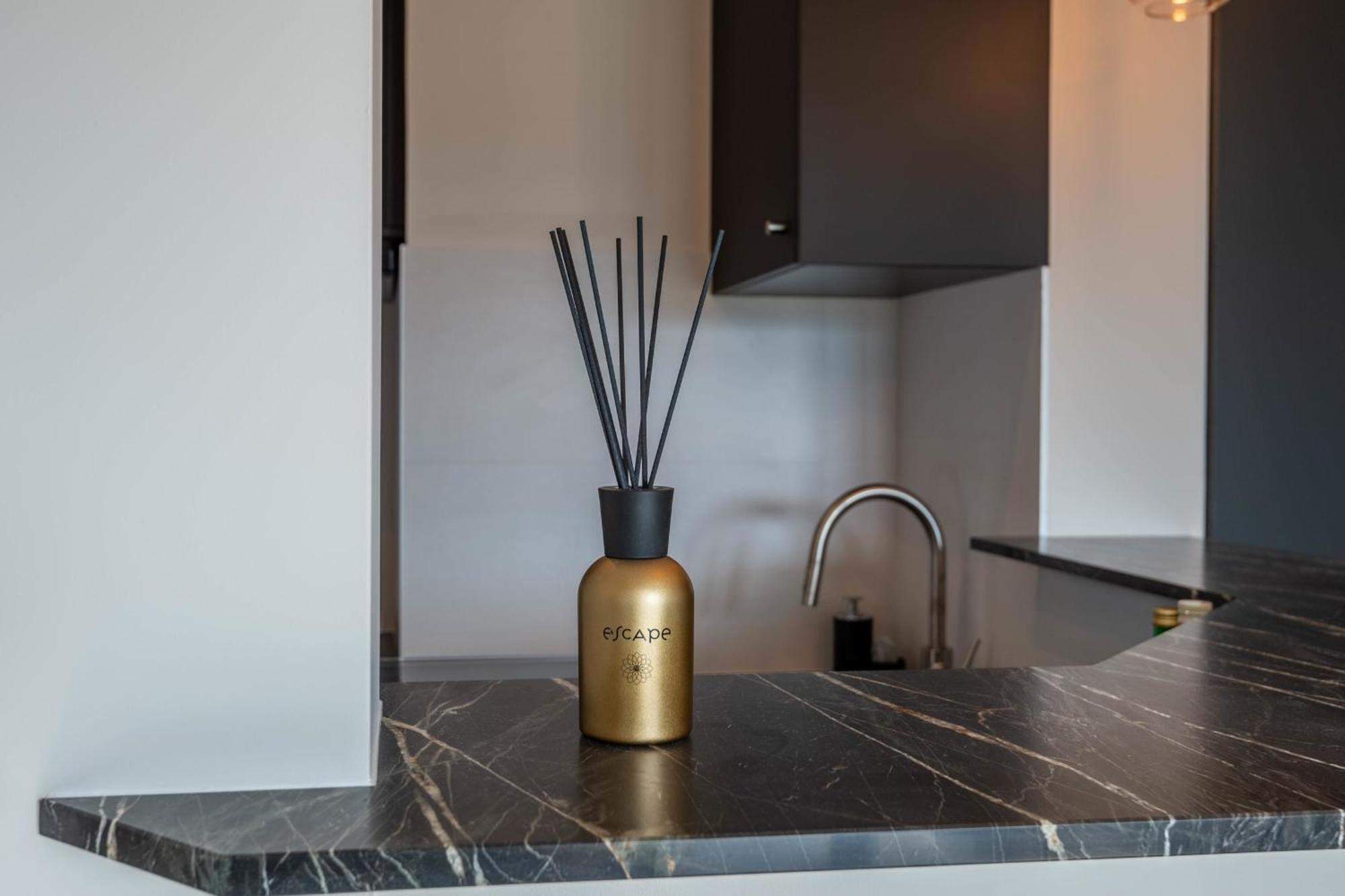 Le Beau Marcy - Contemporary City Centre Flat Аннесі Екстер'єр фото